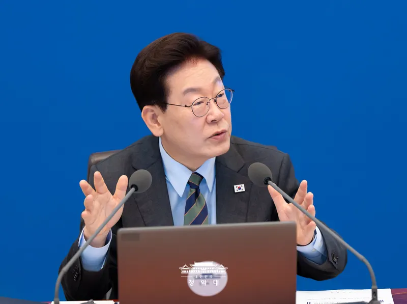 제미나이에 헌법 물어본 이재명 대통령… 중수청장 국무회의 참석 논란