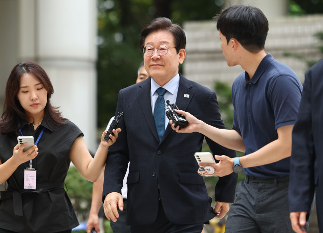 [2보] 이재명 코로나로 선거법 재판 피고인 신문 불출석 및 기일 변경