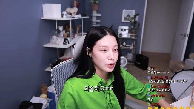 본인 유튜브 채널 '쪼민'에서 팬들과 대화하는 조민 (사진=유튜브 쪼민 캡쳐)