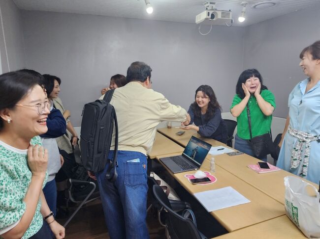 새민주 여성위원회 워크숍 현장을 찾은 이낙연 전 총리 (사진 : 새민주 여성위원회 홍보국 제공)