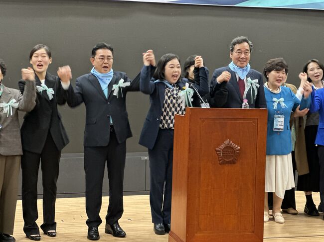 새미래민주당 전국 여성위원회 발대식에 참석한 이낙연 전 당대표, 전병헌 당대표
