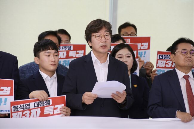 성명서를 낭독하는 이영주 대변인 (사진=새민주당 제공)