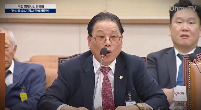 국회 법사위 국정감사에 나와 '민주당 지지자도 이재명 지지자도 아니라'라 말하는 하동혁 증인 (사진-오마이뉴스 유튜프 캡쳐)