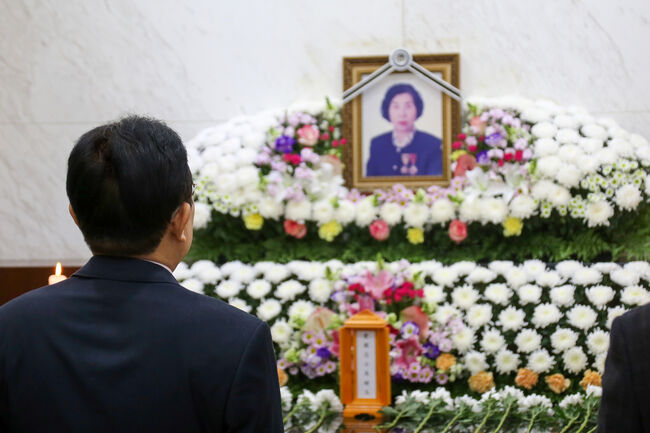 오희옥 애국지사의 빈소를 찾은 전병헌 대표 (사진=새미래민주당제공)