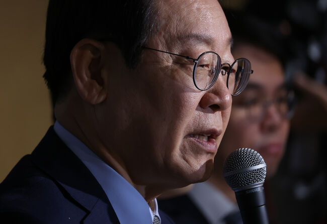 주식 투자자 간담회 참석한 이재명 대표 (서울=연합뉴스)