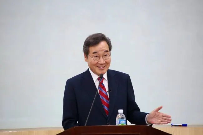이낙연, "이재명 선거법 혼란 대법원 전원합의체로 신속 정리하라"