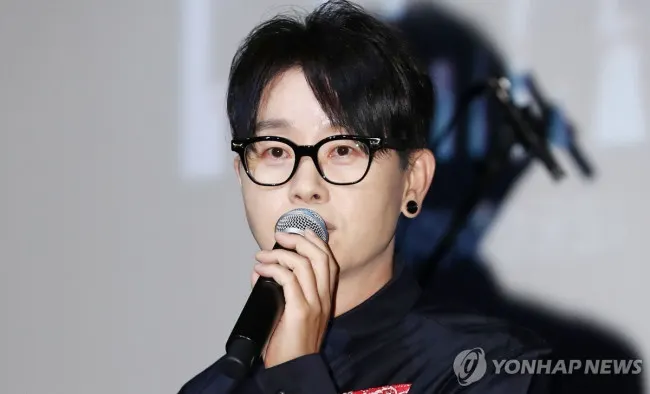 '구미시 콘서트 서약서 강요' 이승환 헌법소원, 헌재서 각하