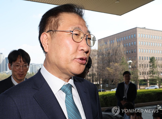 답변하는 박성재 법무부 장관