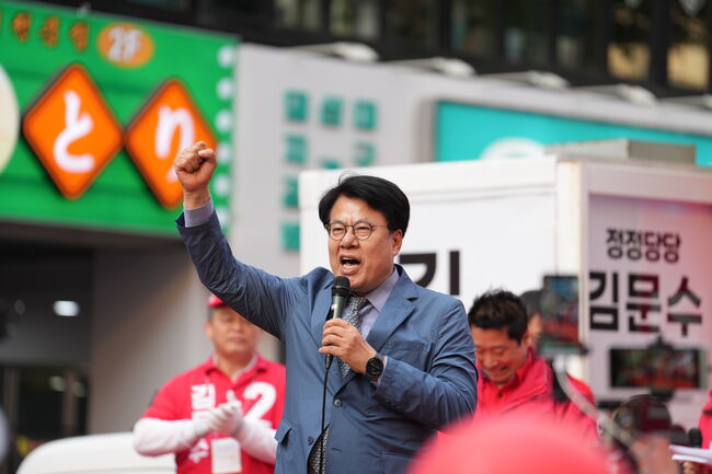 안양유세에서 연설하는 이근규 새미래민주당 이근규 최고위원 (사진=새미래민주당 당원 @검객 제공)