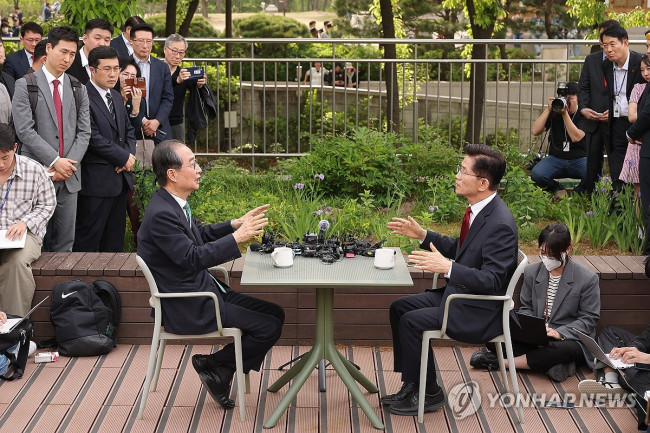 김문수-한덕수, 단일화 관련 2차 회동
