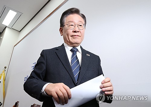 이재명 후보가 국민의힘/제3지대 단일후보에게 패배하는 여론조사 결과가 나왔다 (사진=연합뉴스)