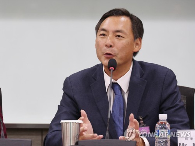 6일 서울 여의도 국회 의원회관에서 열린 '대한민국 자유민주주의·법치주의 위기와 한미 자유동맹의 길 : 모스 탄(Morse Tan) 전 미 국제형사사법대사(트럼프1기) 국회초청 세미나'에서 모스 탄(Morse Tan) 전 미 국제형사사법대사가 발언하고 있다.(서울=연합