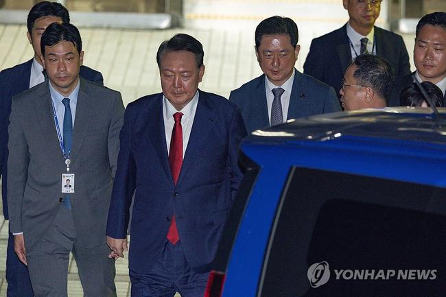 10일, 구치소로 향하는 윤석열 전 대통령. (사진: 연합뉴스0