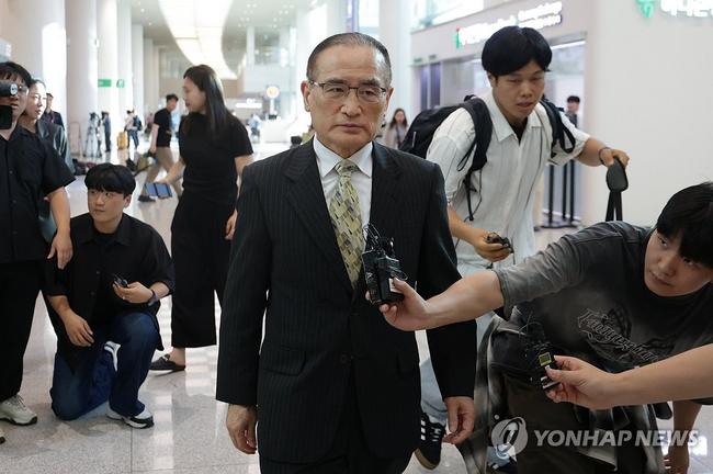 오늘 오후 인천공항으로 귀국한 위성락 실장.(사진: 연합뉴스)