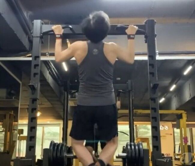 조철봉이라는 별명을 낳았던 철봉 영상 캡쳐