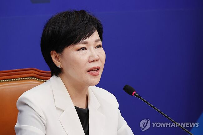 사진 : 발언하는 전현희 의원 (연합뉴스)