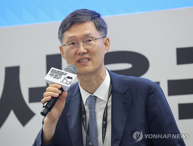 발언하는 문형배 전 헌법재판소장 권한대행
