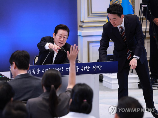 이재명 대통령과 강훈식 비서실장