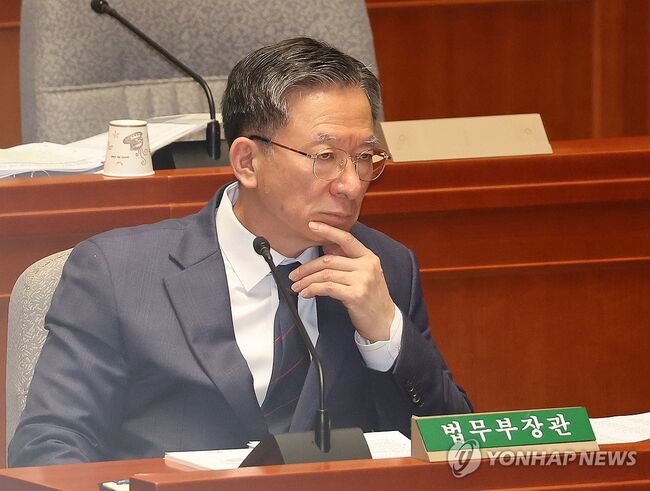 e대장동 일당들에게 범죄수익 보전의 기회를 마련해준 정성호 법무부 장관(사진=연합뉴스)