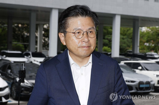 [속보] 내란특검, 황교안 자택서 체포…압수수색영장도 집행