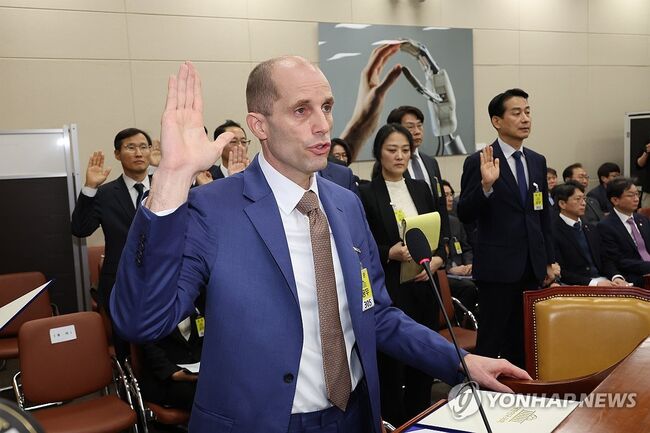 청문회에 참석한 해롤드 로저스 쿠팡 대표 (사진=연합뉴스)