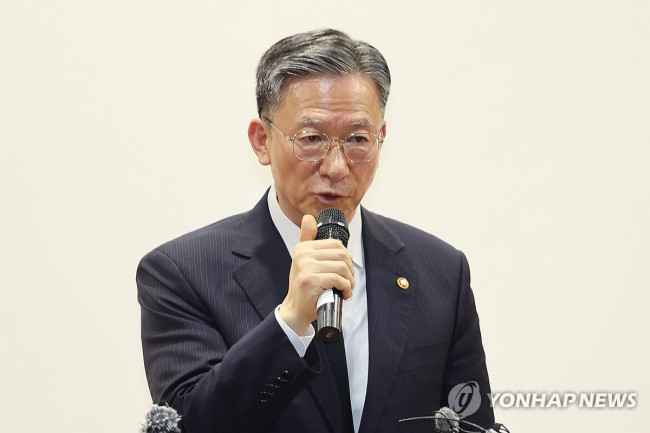 광주 찾아 발언하는 정성호 법무부 장관