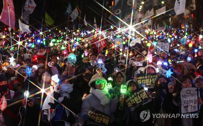 윤석열 탄핵 촛불집회 (사진:연합뉴스)