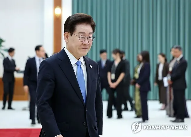 이재명 지지율 51%, 3주 연속 하락…부동산이 부정평가 1위로 올라섰다