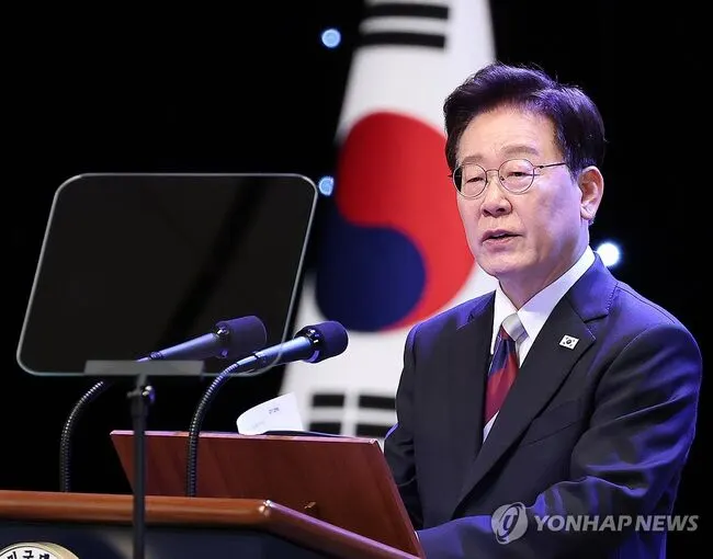 李는 북에 종전 논의, 통일부 러시아행 추진… 정작 북·러는 혈맹 과시