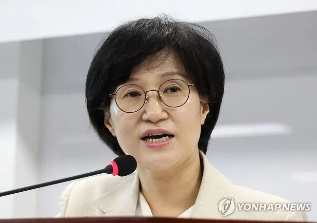 성평등가족부, 보완수사권폐지에 완전한 침묵