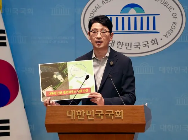 주진우, 대구 천장 붕괴사고때 李대통령 '황제 골프' 의혹…”벌써 세 번째"